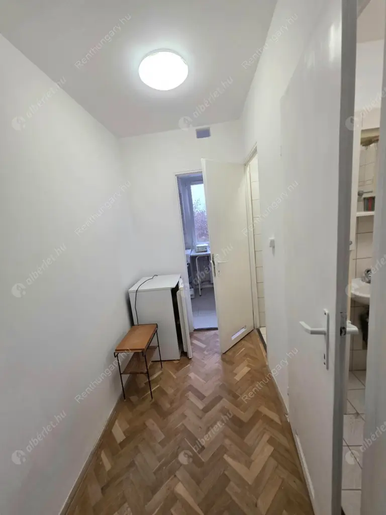 Kiadó albérlet 200000 Ft/hó áron: Budapest, XI. kerület  Etele út. Mérete: 52 nm, 2 szobás | Alberlet.hu - 6594918