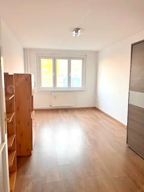 Kiadó albérlet 220000 Ft/hó áron: Budapest, XI. kerület  Etele út. Mérete: 52 nm, 2 szobás | Alberlet.hu - 6618207