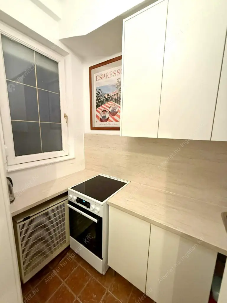 Kiadó albérlet 260000 Ft/hó áron: Budapest, XI. kerület  Fadrusz utca. Mérete: 41 nm, 1 szobás | Alberlet.hu - 6586656