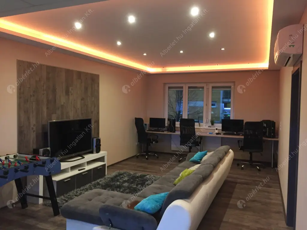 Kiadó albérlet 399000 Ft/hó áron: Budapest, XI. kerület  Fehérvári út. Mérete: 101 nm, 4 szobás | Alberlet.hu - 6570519