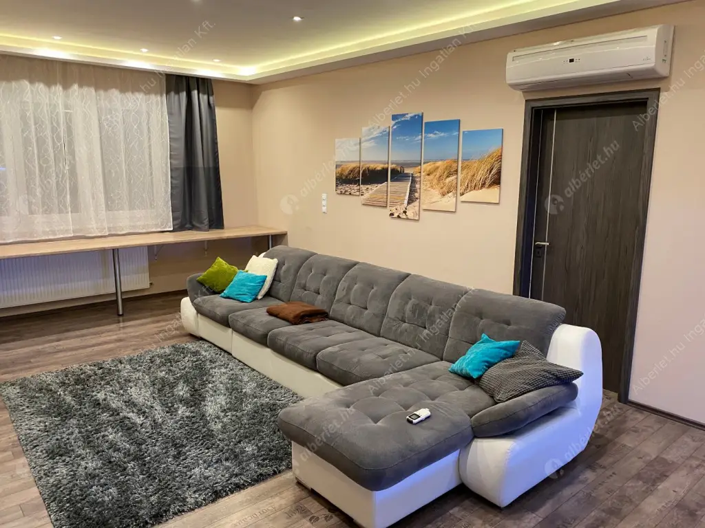 Kiadó albérlet 399000 Ft/hó áron: Budapest, XI. kerület  Fehérvári út. Mérete: 101 nm, 4 szobás | Alberlet.hu - 6570522