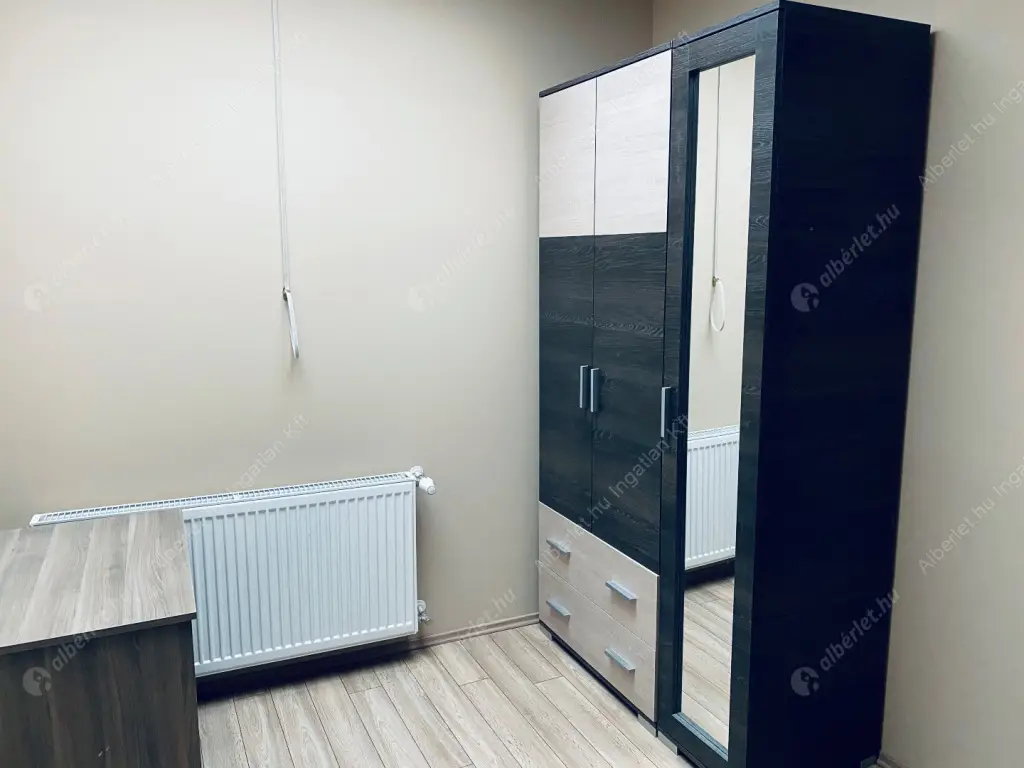 Kiadó albérlet 399000 Ft/hó áron: Budapest, XI. kerület  Fehérvári út. Mérete: 101 nm, 4 szobás | Alberlet.hu - 6570530