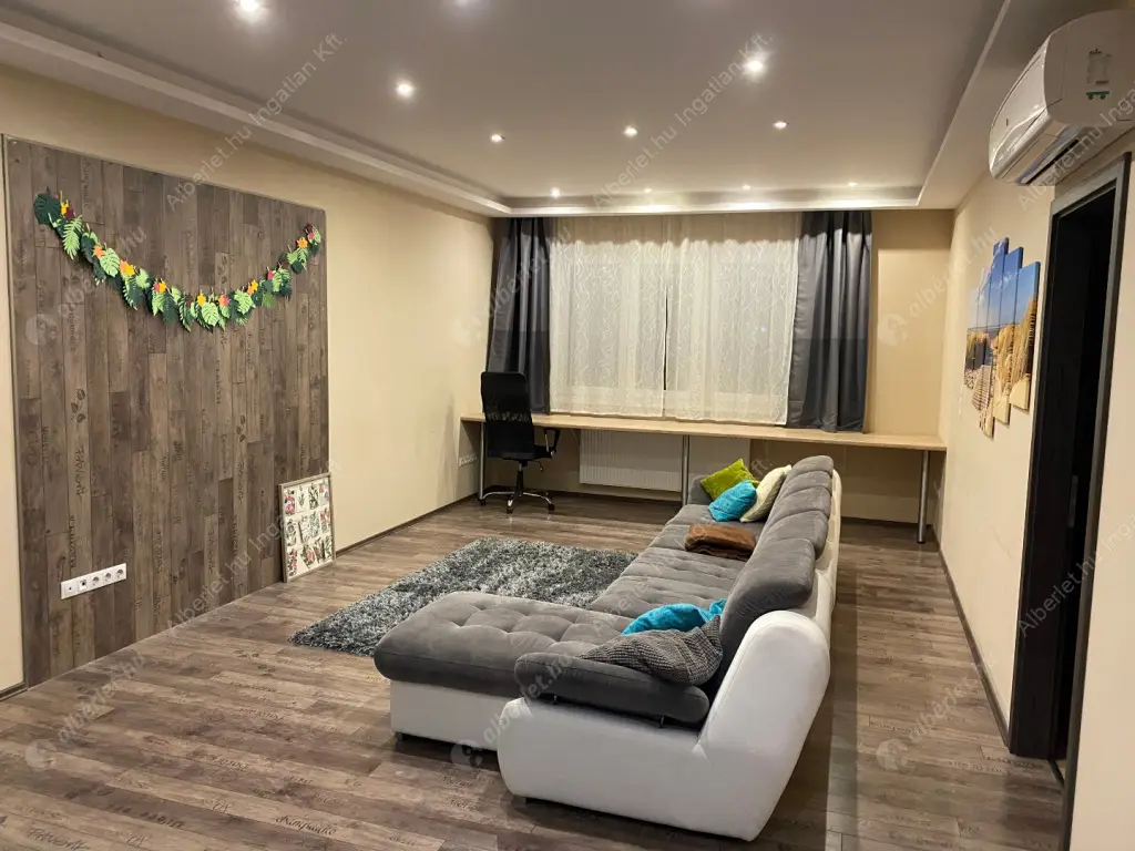 Kiadó albérlet 449000 Ft/hó áron: Budapest, XI. kerület  Fehérvári út. Mérete: 101 nm, 4 szobás | Alberlet.hu - 6628083