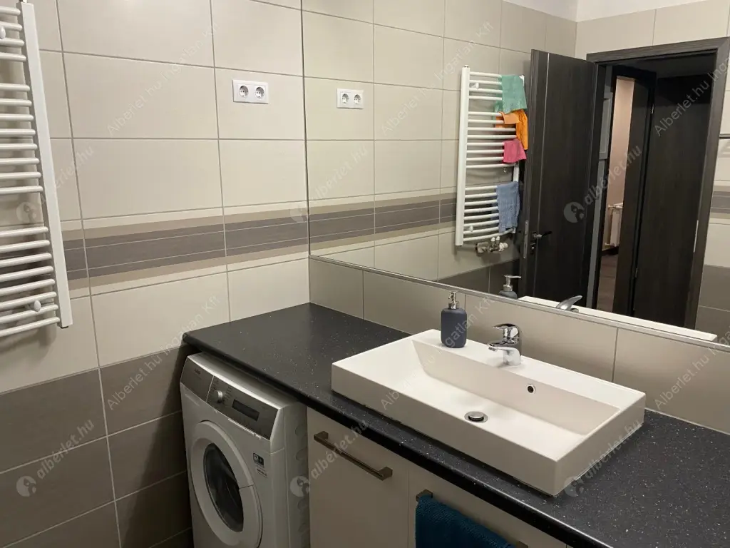 Kiadó albérlet 449000 Ft/hó áron: Budapest, XI. kerület  Fehérvári út. Mérete: 101 nm, 4 szobás | Alberlet.hu - 6628095