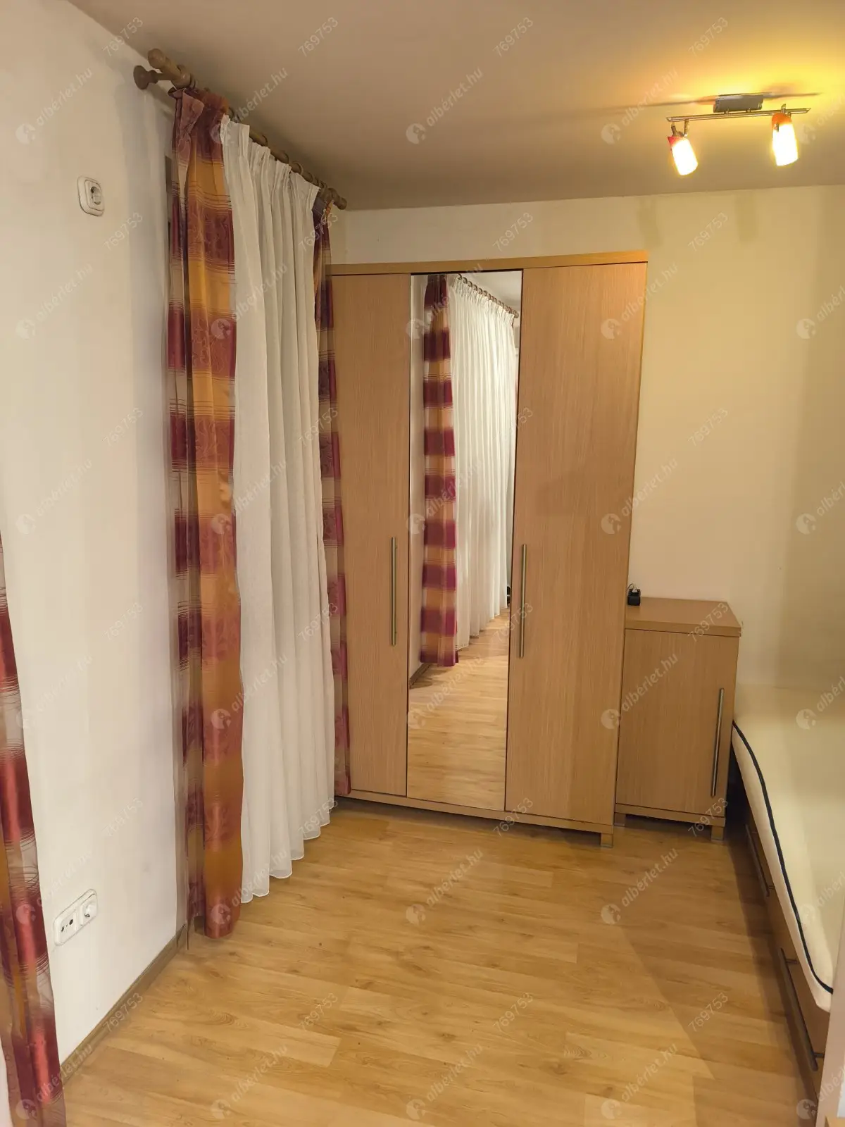 Kiadó albérlet 200000 Ft/hó áron: Budapest, XI. kerület  Fehérvári út. Mérete: 30 nm, 1 szobás | Alberlet.hu - 6568348