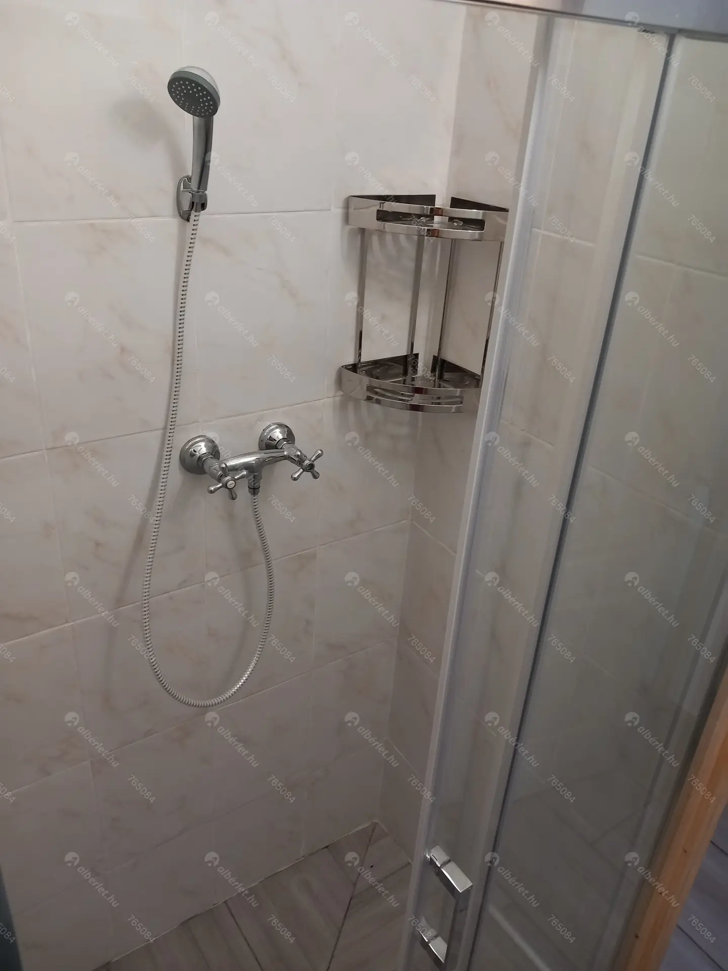 Kiadó albérlet 245000 Ft/hó áron: Budapest, XI. kerület  Fehérvári út. Mérete: 44 nm, 2 szobás | Alberlet.hu - 6494536