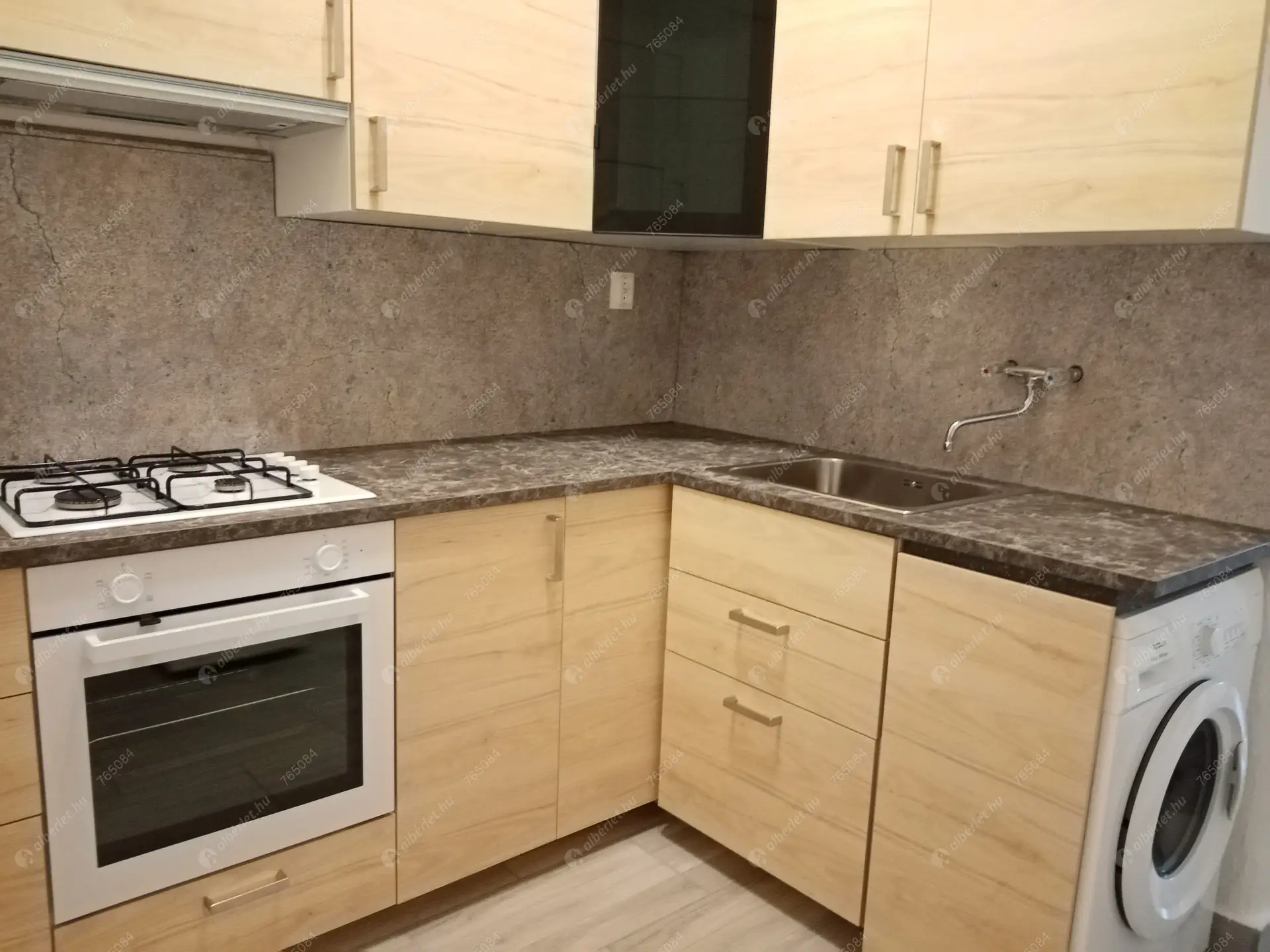 Kiadó albérlet 245000 Ft/hó áron: Budapest, XI. kerület  Fehérvári út. Mérete: 44 nm, 2 szobás | Alberlet.hu - 6494545