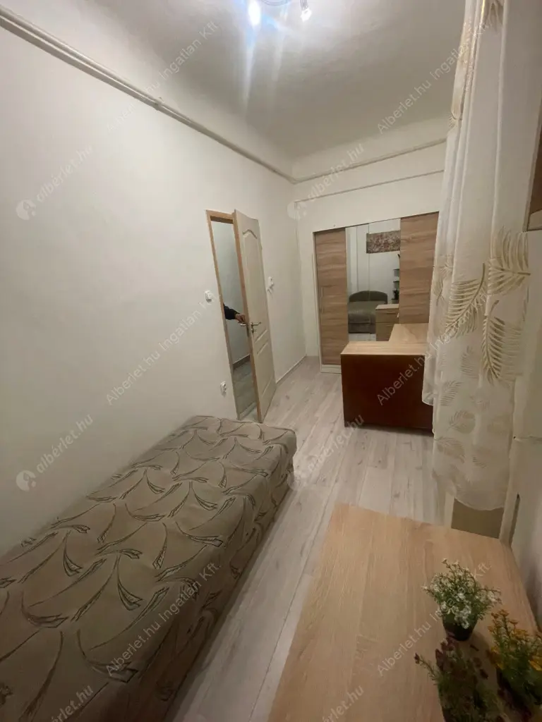 Kiadó albérlet 245000 Ft/hó áron: Budapest, XI. kerület  Fehérvári út. Mérete: 44 nm, 2 szobás | Alberlet.hu - 6570308
