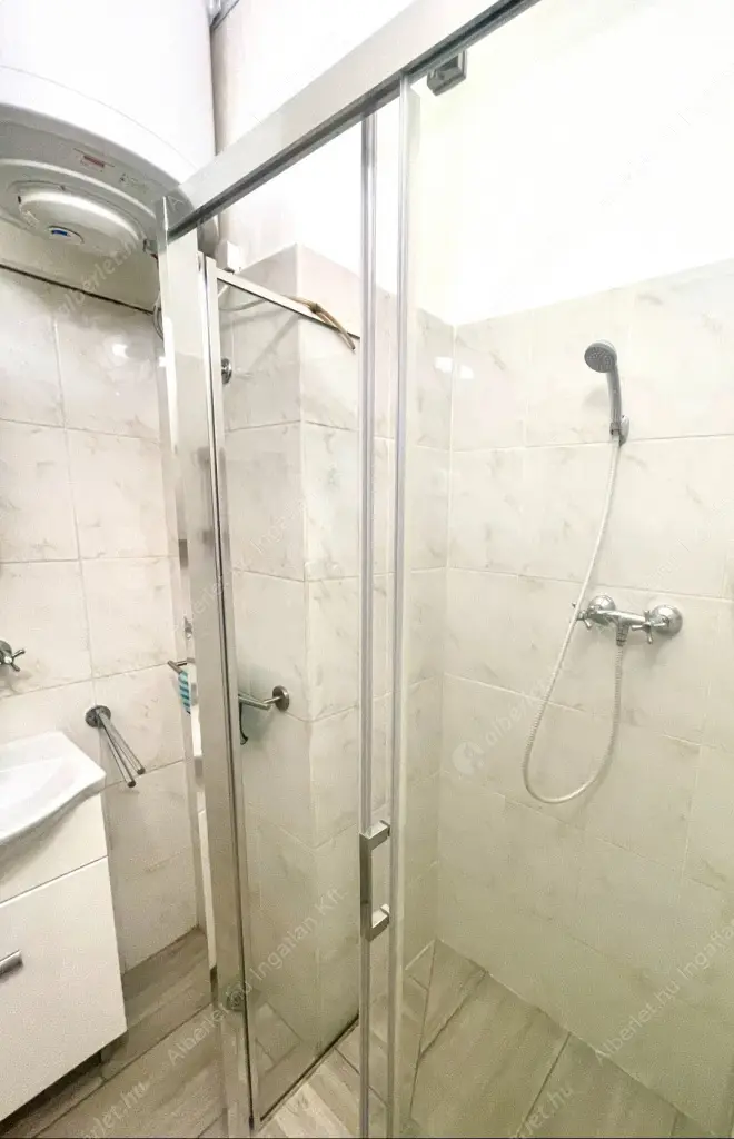 Kiadó albérlet 235000 Ft/hó áron: Budapest, XI. kerület  Fehérvári út. Mérete: 44 nm, 2 szobás | Alberlet.hu - 6573244