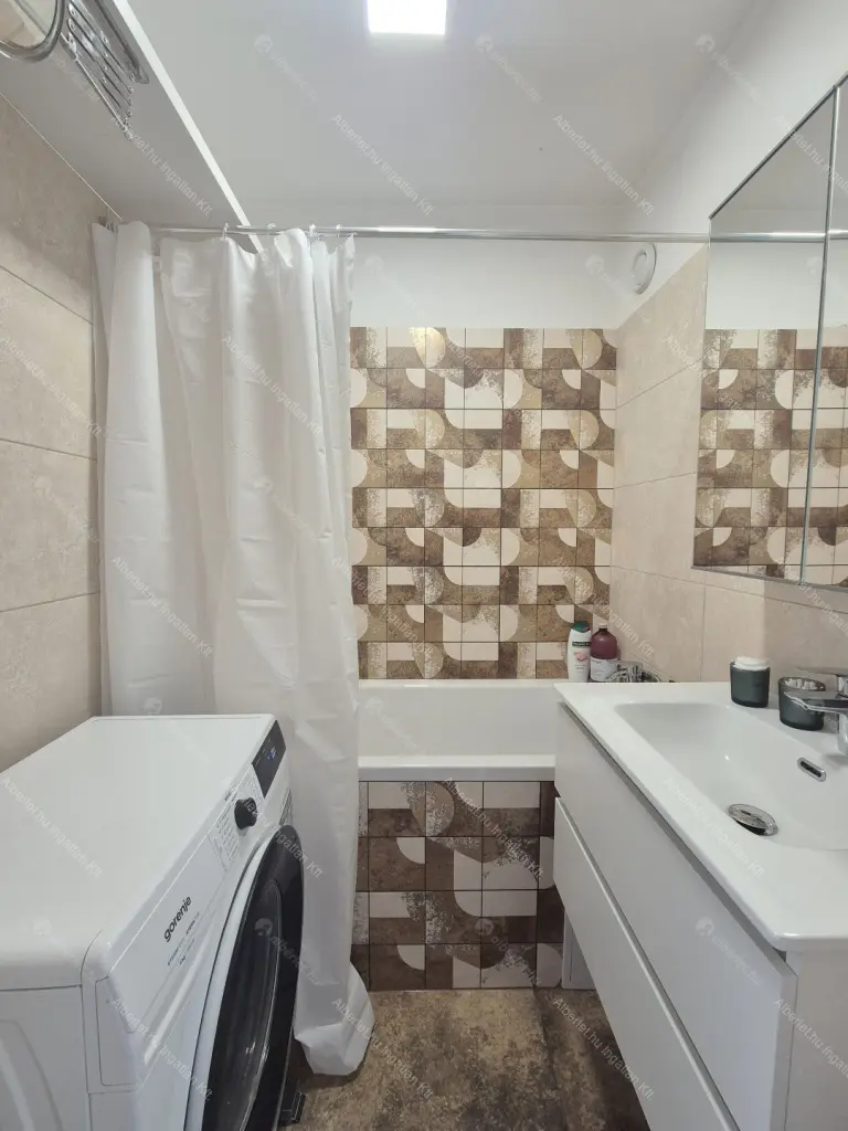 Kiadó albérlet 300000 Ft/hó áron: Budapest, XI. kerület  Fehérvári út. Mérete: 53 nm, 3 szobás | Alberlet.hu - 6694602