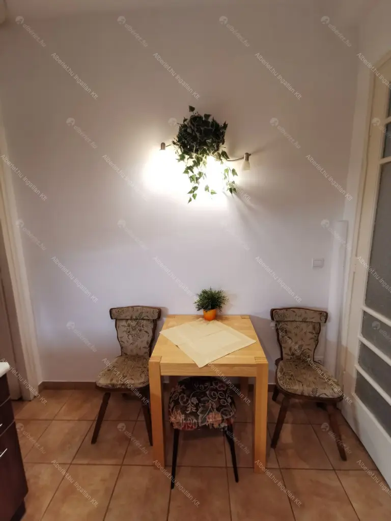 Kiadó albérlet 250000 Ft/hó áron: Budapest, XI. kerület  Fehérvári út. Mérete: 54 nm, 2 szobás | Alberlet.hu - 6647428