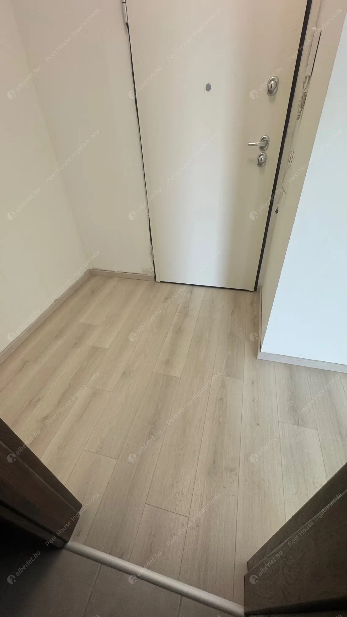 Kiadó albérlet 240000 Ft/hó áron: Budapest, XI. kerület  Garda utca. Mérete: 35 nm, 1 szobás | Alberlet.hu - 6592771