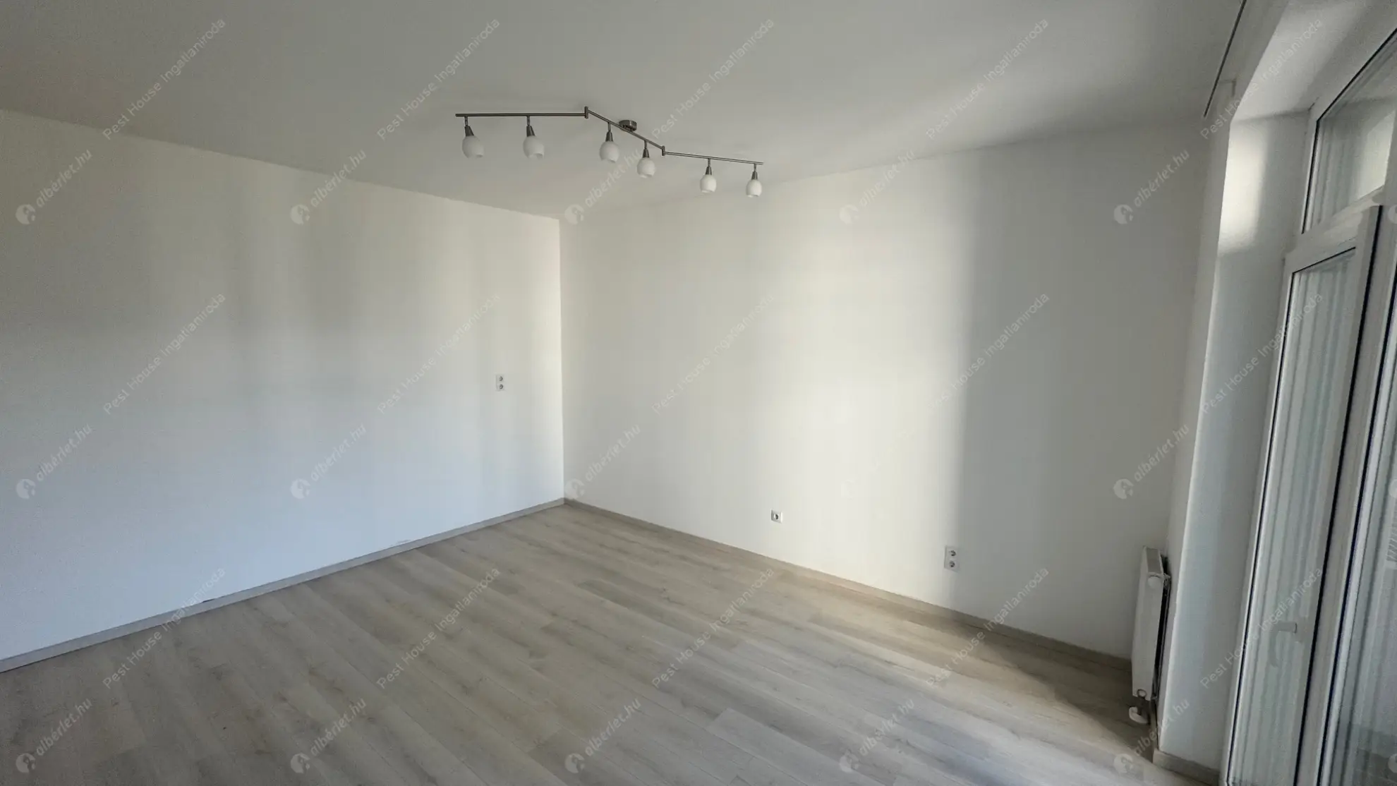 Kiadó albérlet 240000 Ft/hó áron: Budapest, XI. kerület  Garda utca. Mérete: 35 nm, 1 szobás | Alberlet.hu - 6592787