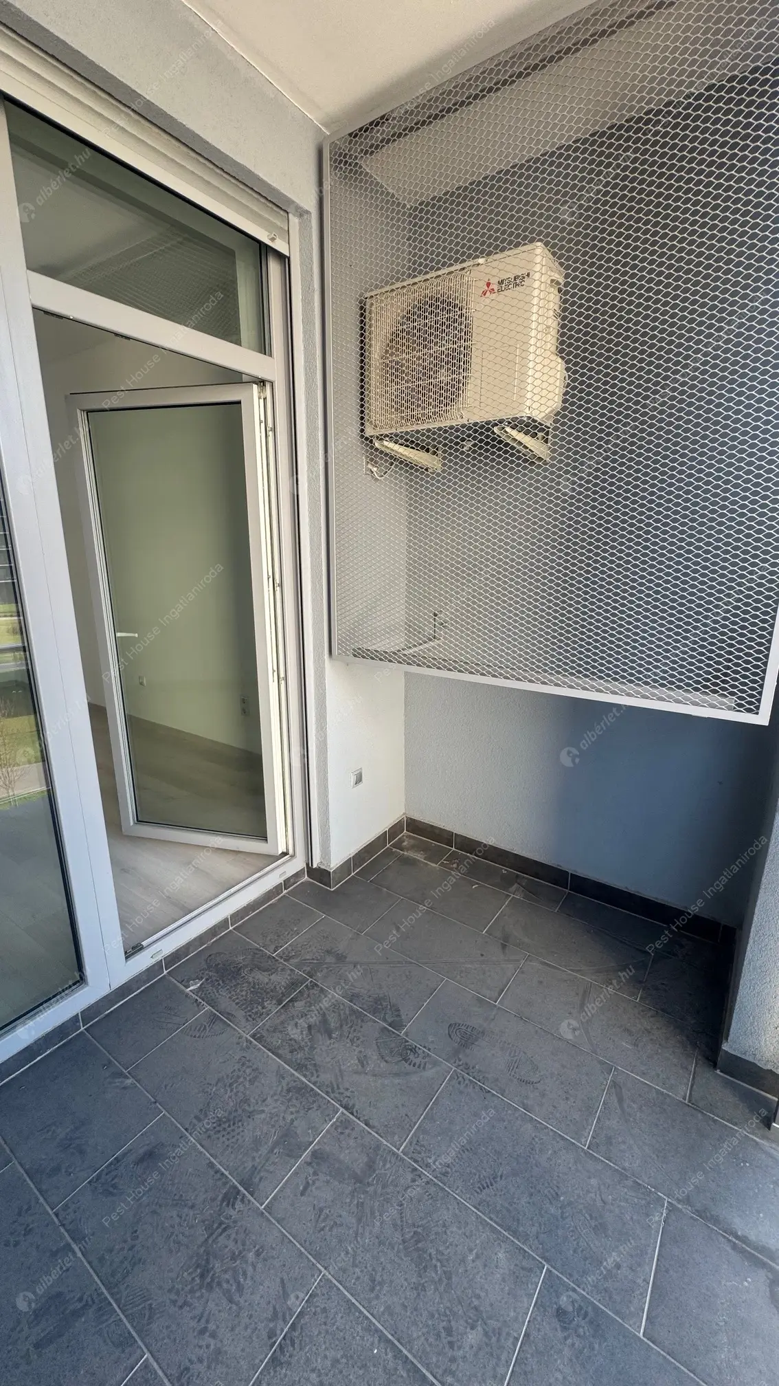 Kiadó albérlet 240000 Ft/hó áron: Budapest, XI. kerület  Garda utca. Mérete: 35 nm, 1 szobás | Alberlet.hu - 6592791