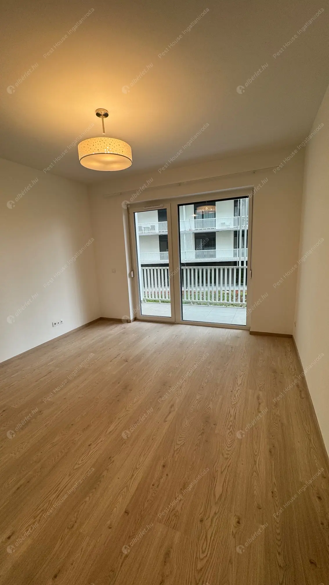Kiadó albérlet 270000 Ft/hó áron: Budapest, XI. kerület  Garda utca. Mérete: 36 nm, 2 szobás | Alberlet.hu - 6593110