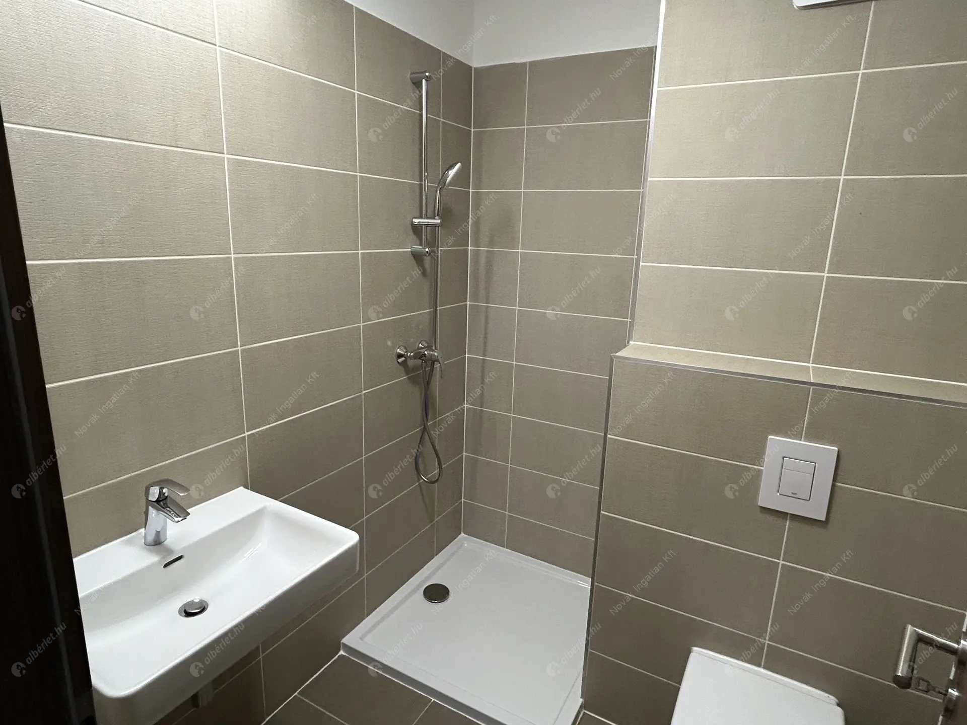 Kiadó albérlet 450000 Ft/hó áron: Budapest, XI. kerület  Garda utca. Mérete: 71 nm, 3 szobás | Alberlet.hu - 6388853