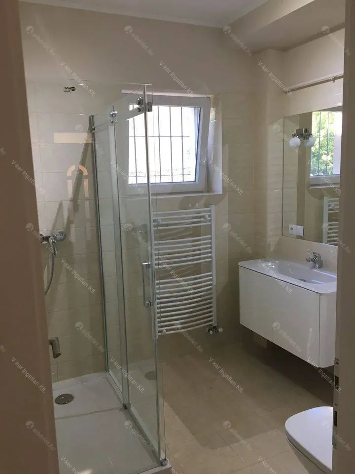 Kiadó albérlet 388000 Ft/hó áron: Budapest, XI. kerület  Görbe utca. Mérete: 90 nm, 3 szobás | Alberlet.hu - 6675859