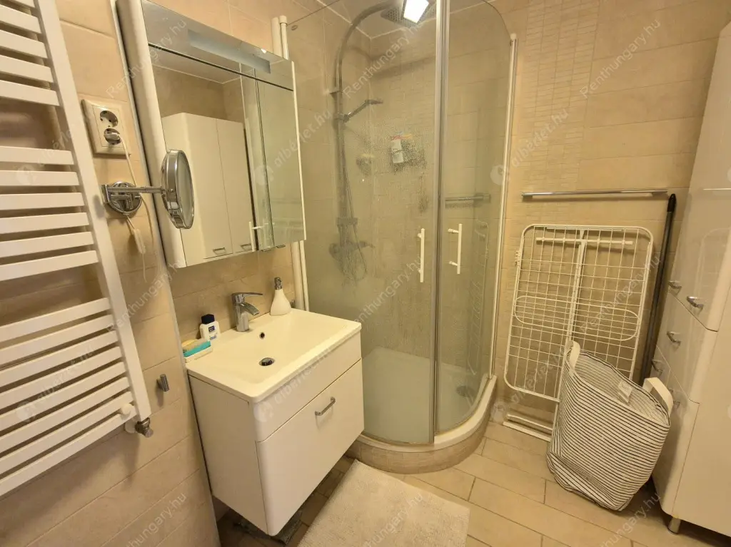 Kiadó albérlet 590000 Ft/hó áron: Budapest, XI. kerület  Iglói utca. Mérete: 75 nm, 3 szobás | Alberlet.hu - 6556456