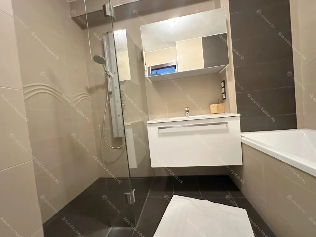 Kiadó albérlet 660000 Ft/hó áron: Budapest, XI. kerület  Iglói utca. Mérete: 84 nm, 3 szobás | Alberlet.hu - 6682194