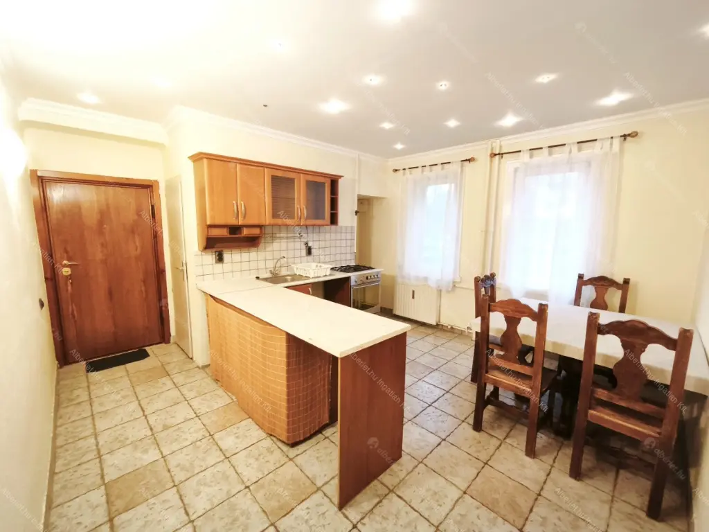 Kiadó albérlet 215000 Ft/hó áron: Budapest, XI. kerület  Irinyi József utca. Mérete: 40 nm, 1 szobás | Alberlet.hu - 6640165