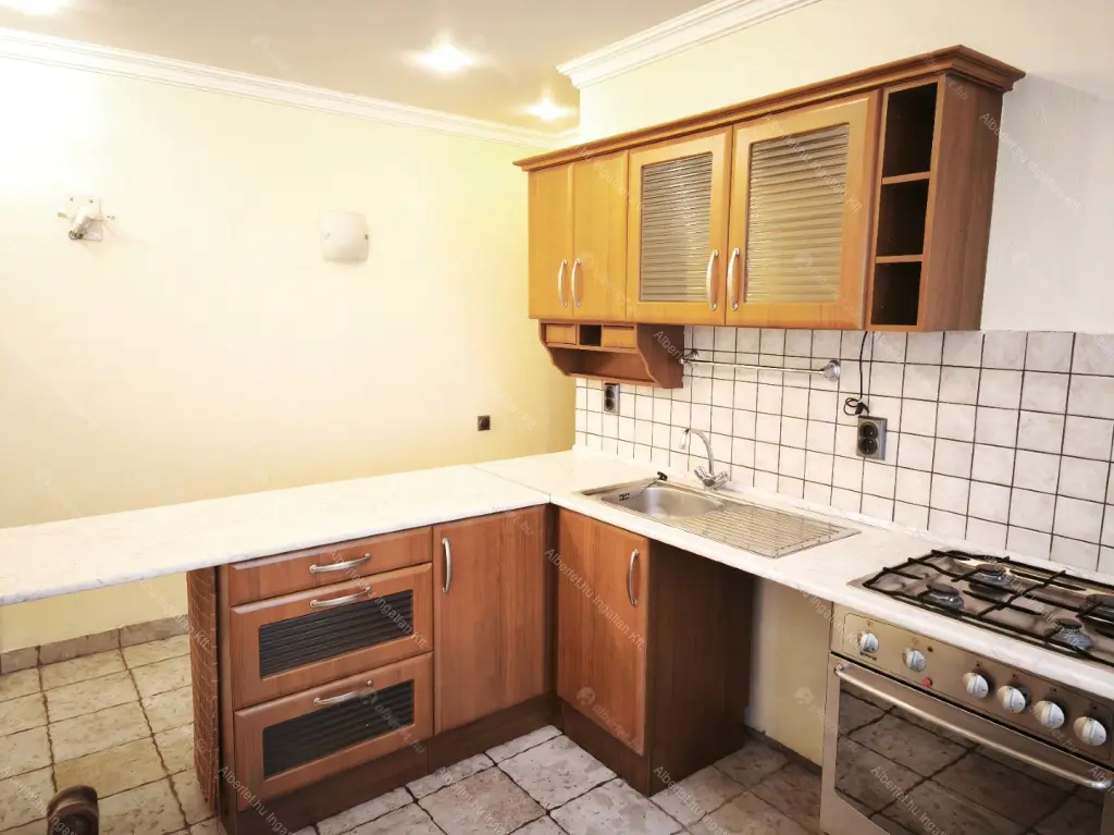 Kiadó albérlet 215000 Ft/hó áron: Budapest, XI. kerület  Irinyi József utca. Mérete: 40 nm, 1 szobás | Alberlet.hu - 6640167