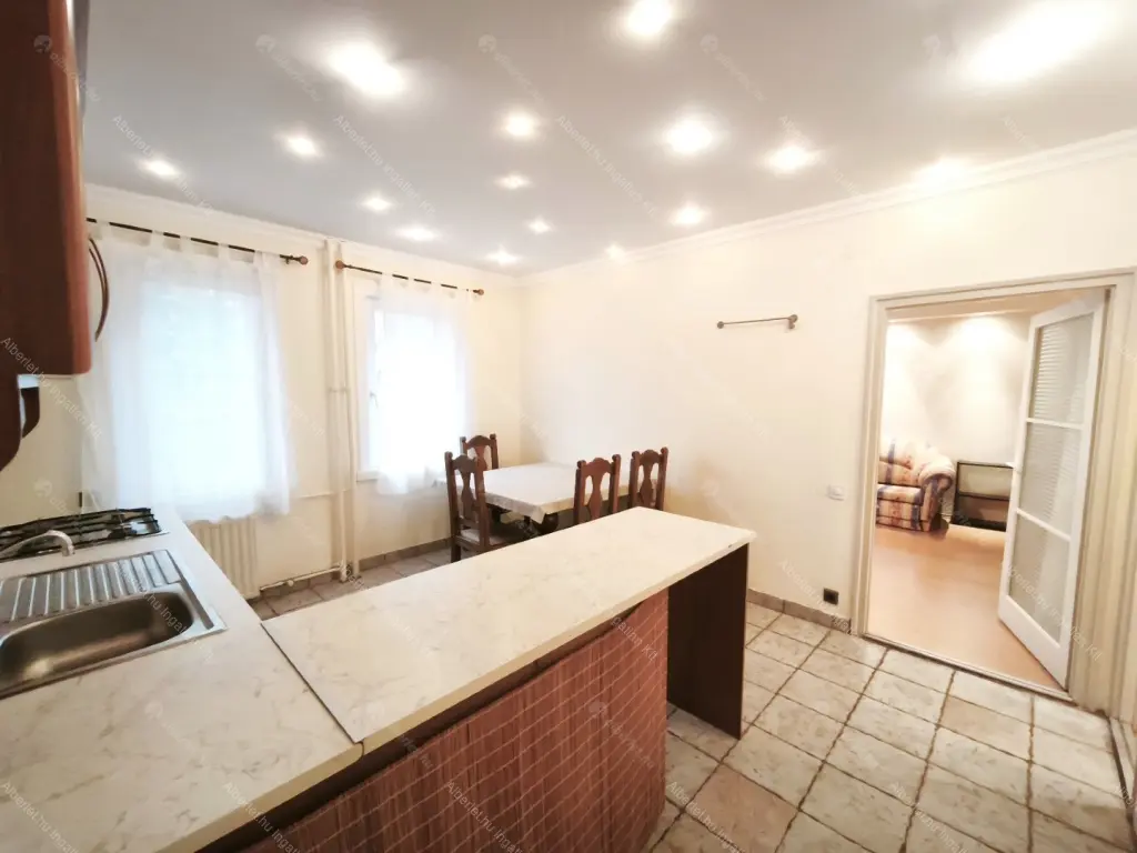 Kiadó albérlet 215000 Ft/hó áron: Budapest, XI. kerület  Irinyi József utca. Mérete: 40 nm, 1 szobás | Alberlet.hu - 6640168