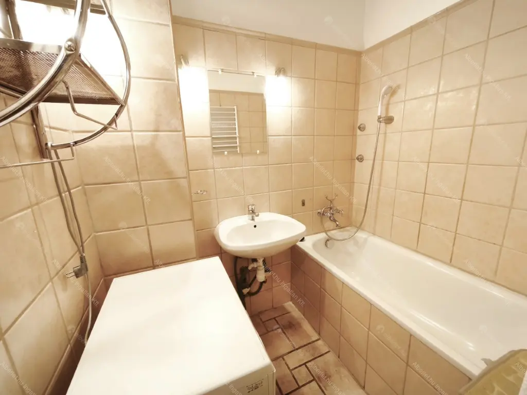 Kiadó albérlet 215000 Ft/hó áron: Budapest, XI. kerület  Irinyi József utca. Mérete: 40 nm, 1 szobás | Alberlet.hu - 6640189