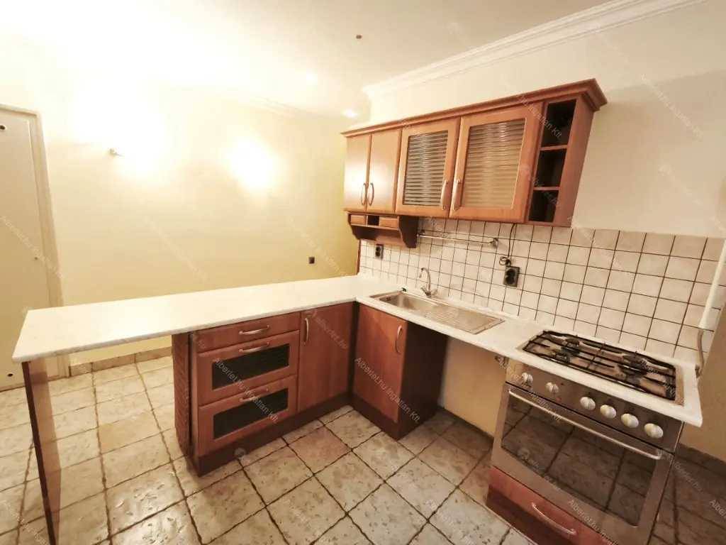 Kiadó albérlet 205000 Ft/hó áron: Budapest, XI. kerület  Irinyi József utca. Mérete: 40 nm, 1 szobás | Alberlet.hu - 6640657