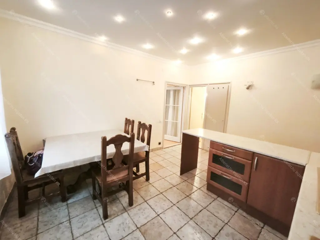 Kiadó albérlet 205000 Ft/hó áron: Budapest, XI. kerület  Irinyi József utca. Mérete: 40 nm, 1 szobás | Alberlet.hu - 6640660