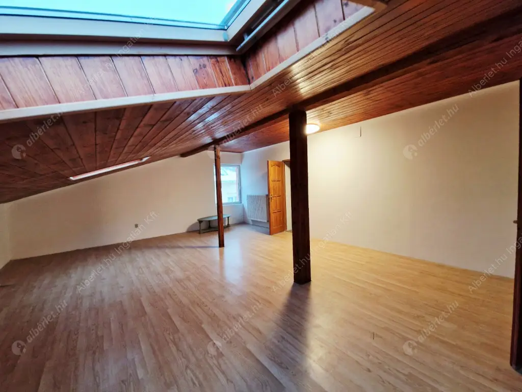 Kiadó albérlet 450000 Ft/hó áron: Budapest, XI. kerület  Kápolna út. Mérete: 108 nm, 3 szobás | Alberlet.hu - 6627117