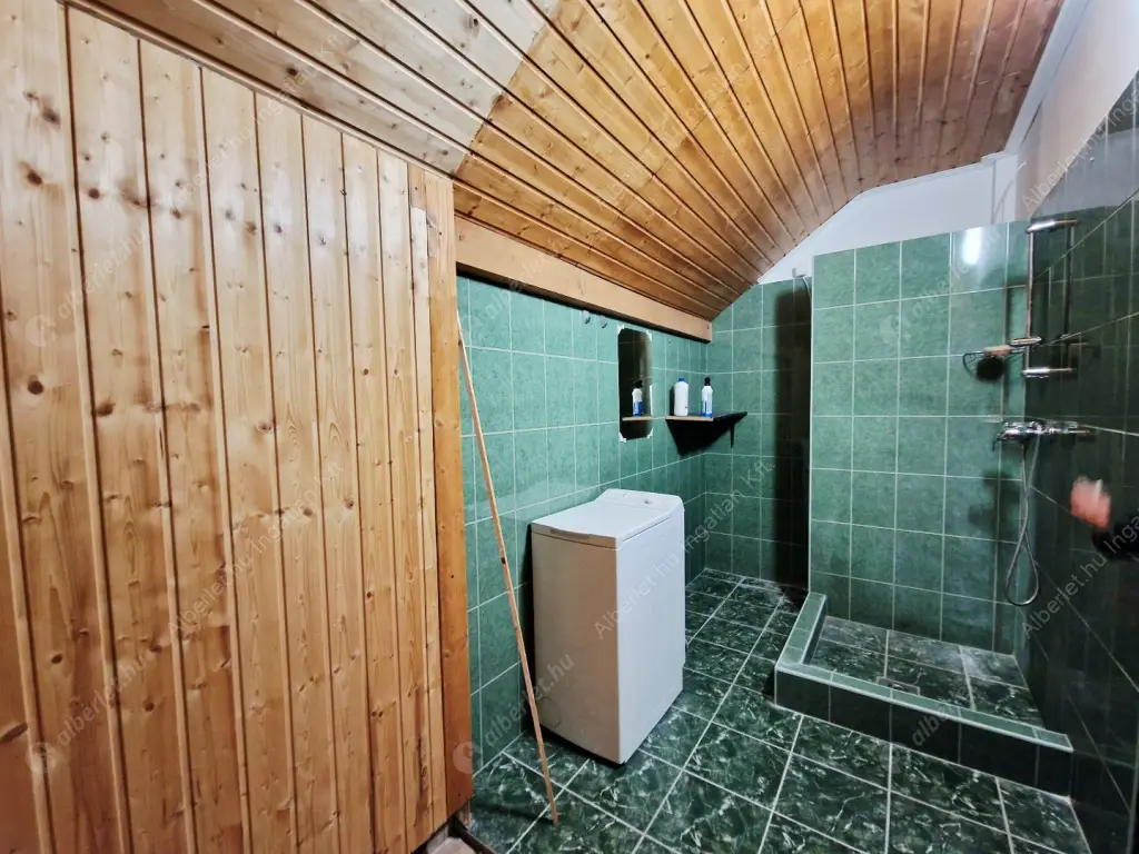 Kiadó albérlet 450000 Ft/hó áron: Budapest, XI. kerület  Kápolna út. Mérete: 108 nm, 3 szobás | Alberlet.hu - 6627119