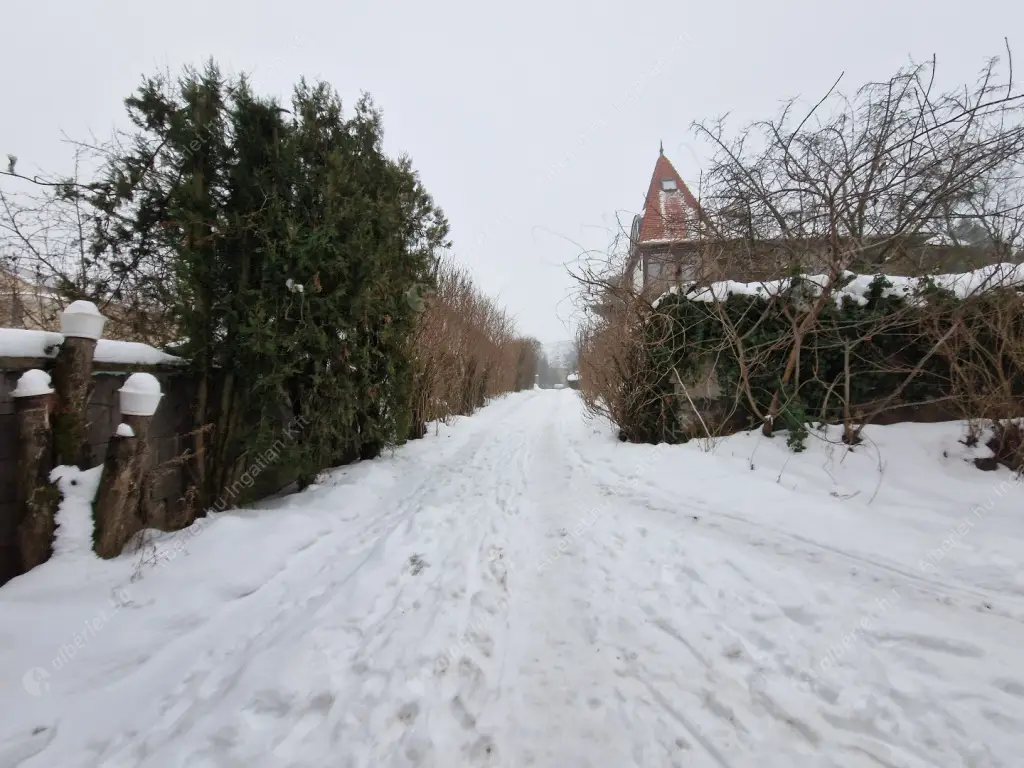 Kiadó albérlet 450000 Ft/hó áron: Budapest, XI. kerület  Kápolna út. Mérete: 108 nm, 3 szobás | Alberlet.hu - 6627125