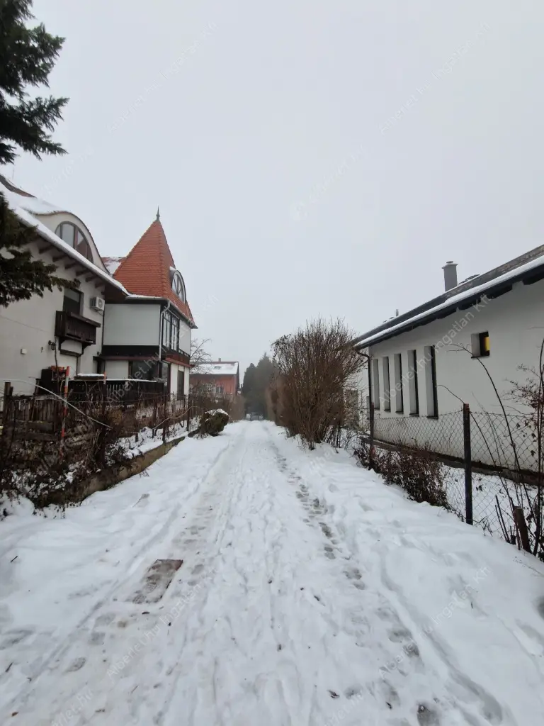 Kiadó albérlet 450000 Ft/hó áron: Budapest, XI. kerület  Kápolna út. Mérete: 108 nm, 3 szobás | Alberlet.hu - 6627126