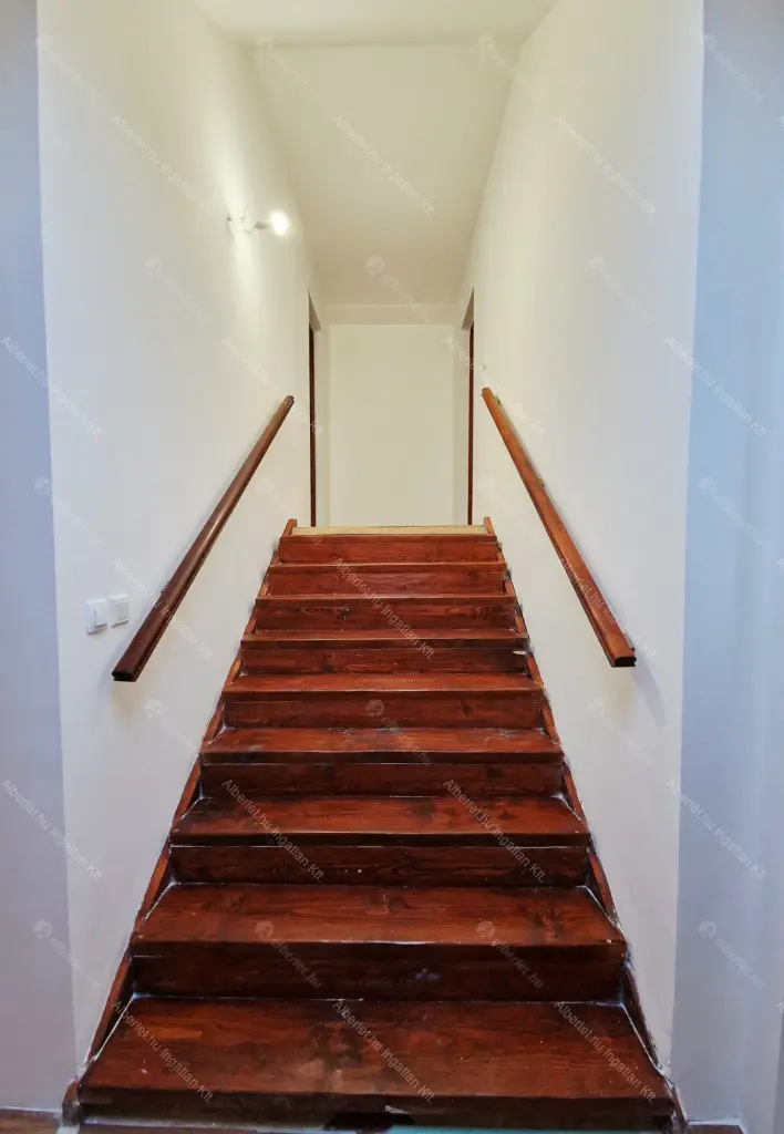 Kiadó albérlet 390000 Ft/hó áron: Budapest, XI. kerület  Kápolna út. Mérete: 108 nm, 3 szobás | Alberlet.hu - 6639350