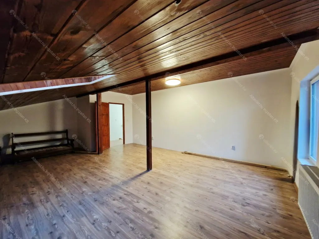 Kiadó albérlet 390000 Ft/hó áron: Budapest, XI. kerület  Kápolna út. Mérete: 108 nm, 3 szobás | Alberlet.hu - 6639354