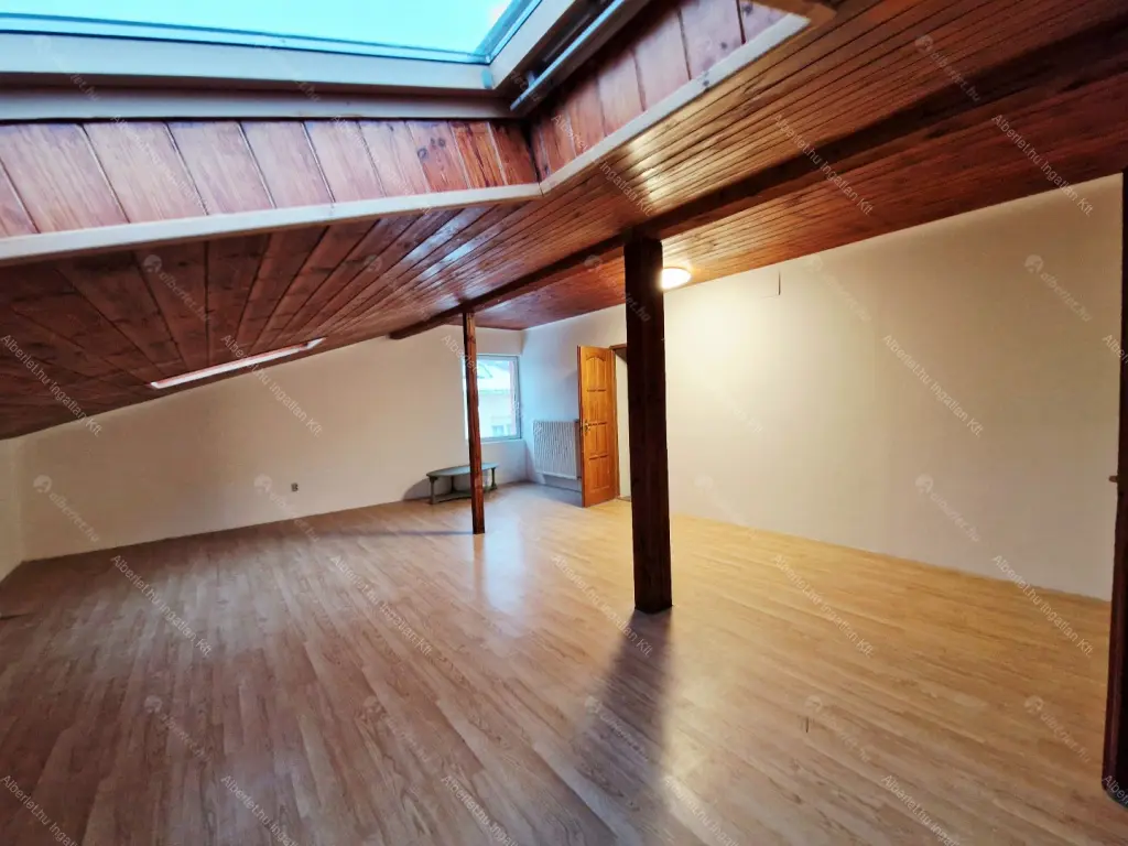 Kiadó albérlet 390000 Ft/hó áron: Budapest, XI. kerület  Kápolna út. Mérete: 108 nm, 3 szobás | Alberlet.hu - 6639357