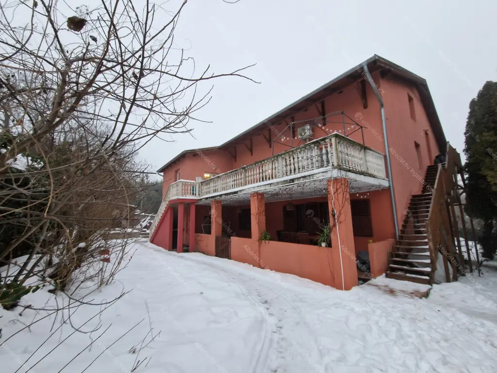 Kiadó albérlet 390000 Ft/hó áron: Budapest, XI. kerület  Kápolna út. Mérete: 108 nm, 3 szobás | Alberlet.hu - 6639364