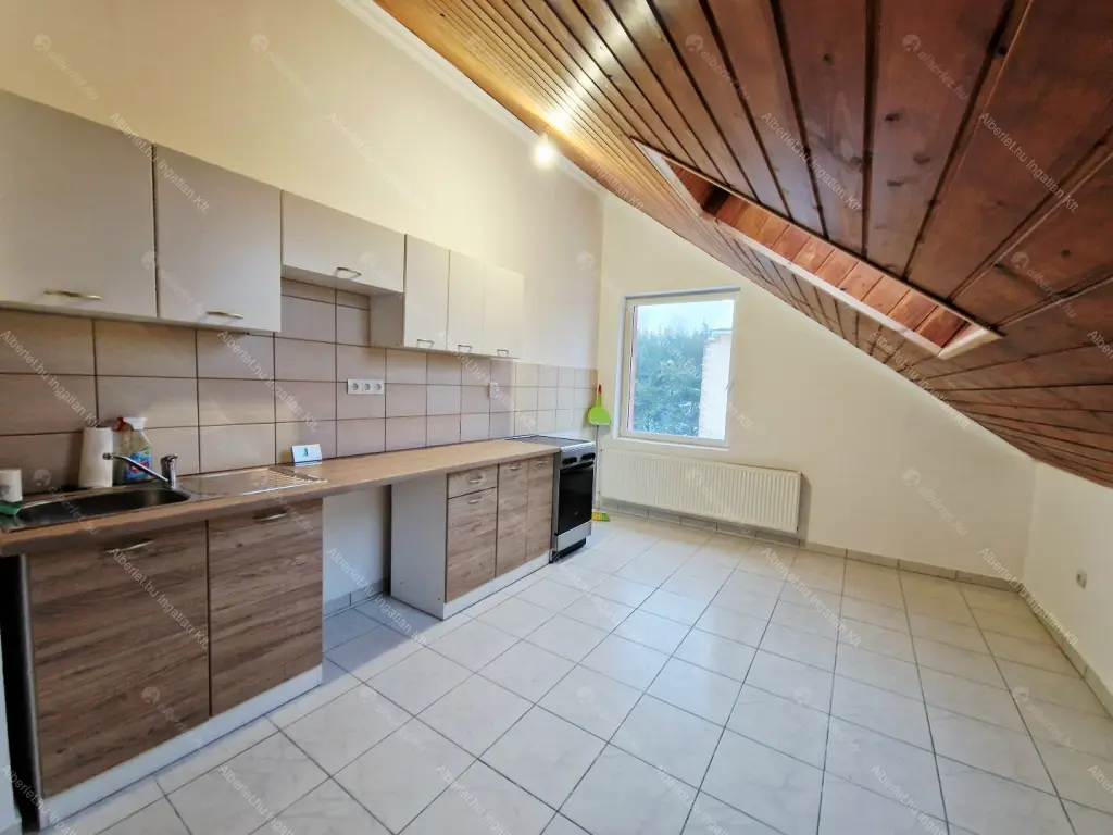 Kiadó albérlet 350000 Ft/hó áron: Budapest, XI. kerület  Kápolna út. Mérete: 108 nm, 3 szobás | Alberlet.hu - 6649952