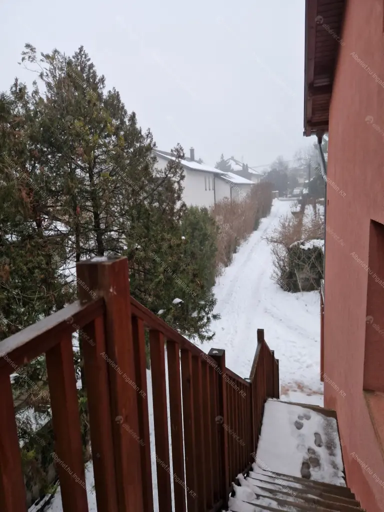 Kiadó albérlet 350000 Ft/hó áron: Budapest, XI. kerület  Kápolna út. Mérete: 108 nm, 3 szobás | Alberlet.hu - 6649973