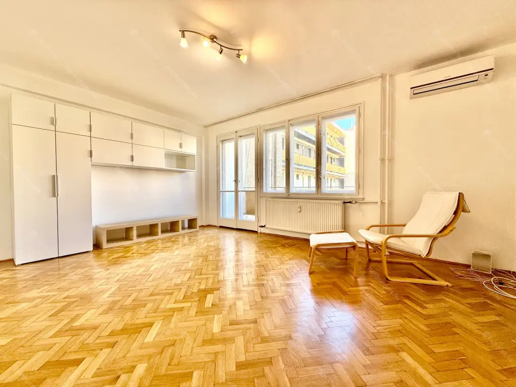 Kiadó albérlet 200000 Ft/hó áron: Budapest, XI. kerület  Karinthy Frigyes út. Mérete: 44 nm, 1 szobás | Alberlet.hu - 6372051