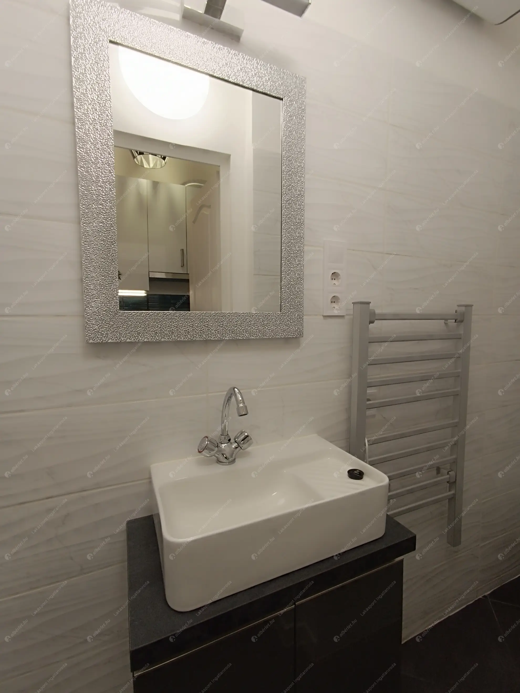 Kiadó albérlet 200000 Ft/hó áron: Budapest, XI. kerület  Karolina út. Mérete: 23 nm, 1 szobás | Alberlet.hu - 6622578