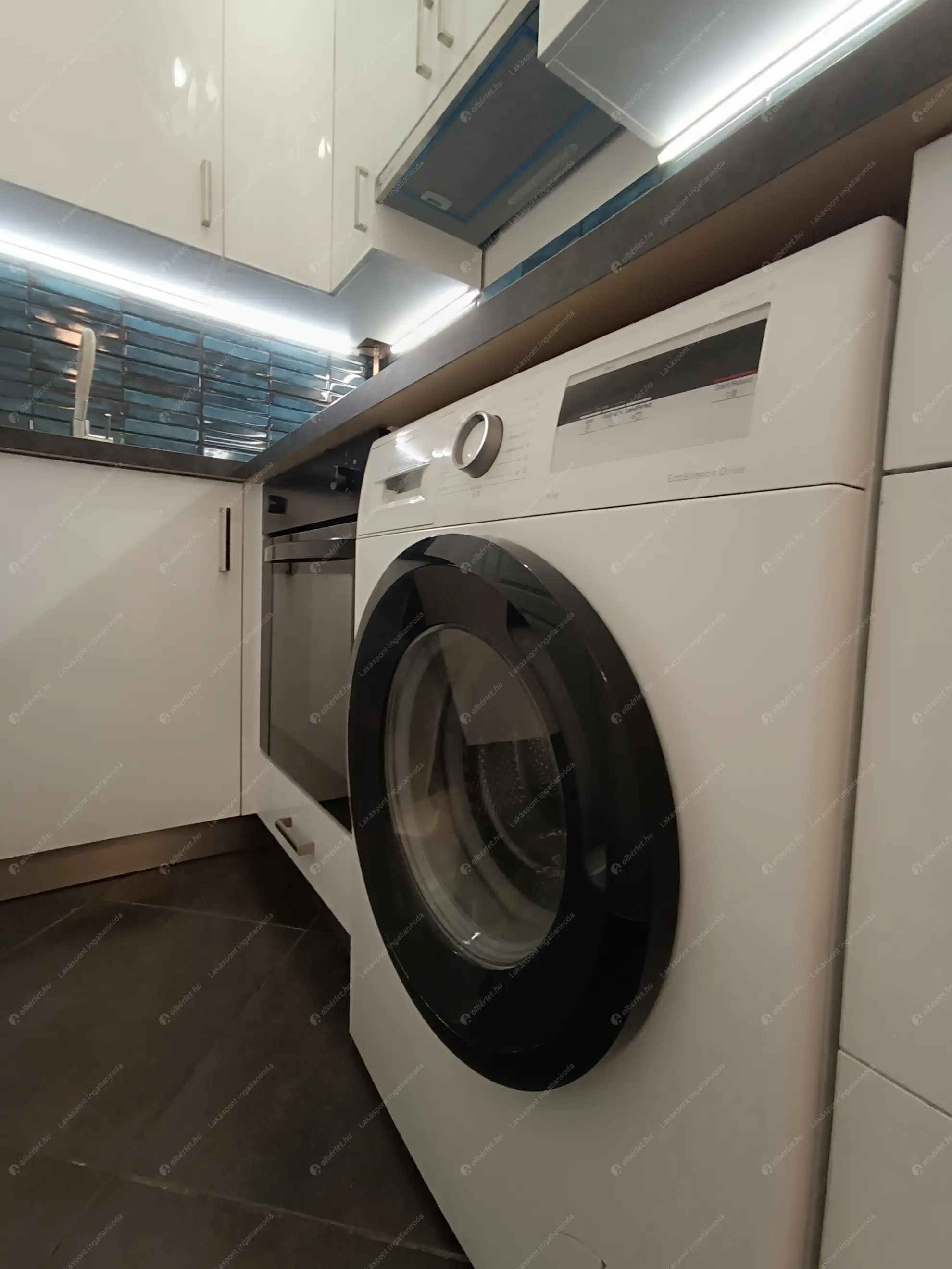 Kiadó albérlet 200000 Ft/hó áron: Budapest, XI. kerület  Karolina út. Mérete: 23 nm, 1 szobás | Alberlet.hu - 6622582