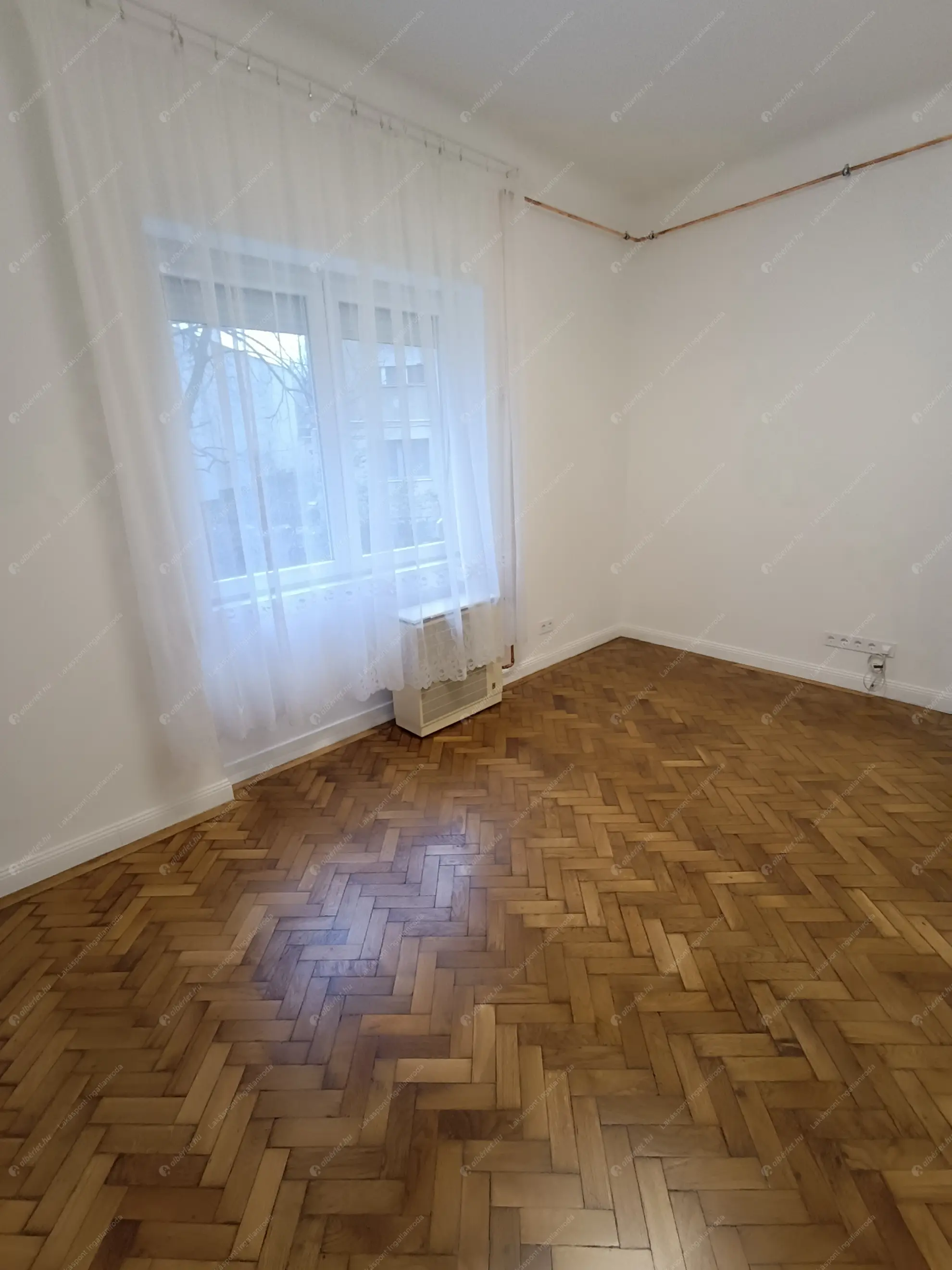 Kiadó albérlet 200000 Ft/hó áron: Budapest, XI. kerület  Karolina út. Mérete: 23 nm, 1 szobás | Alberlet.hu - 6622584