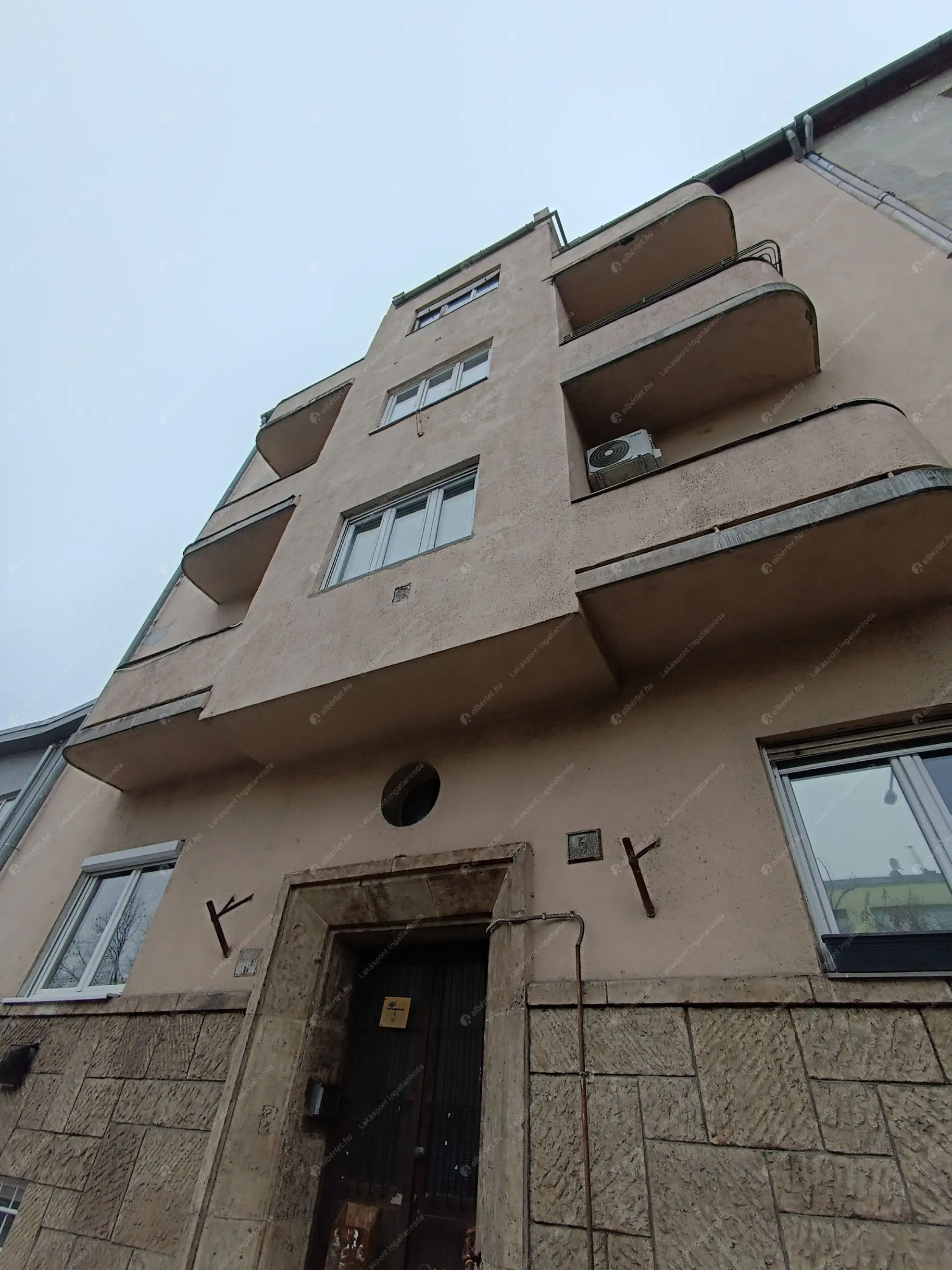 Kiadó albérlet 200000 Ft/hó áron: Budapest, XI. kerület  Karolina út. Mérete: 23 nm, 1 szobás | Alberlet.hu - 6622592