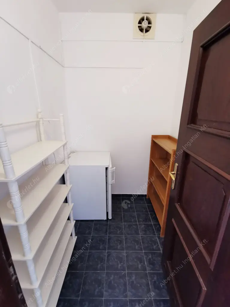 Kiadó albérlet 690000 Ft/hó áron: Budapest, XI. kerület  Kelenhegyi út. Mérete: 113 nm, 5 szobás | Alberlet.hu - 6591673