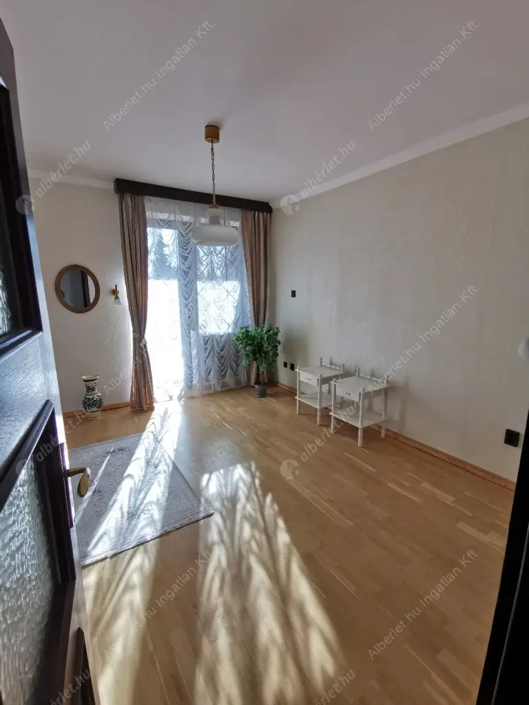 Kiadó albérlet 690000 Ft/hó áron: Budapest, XI. kerület  Kelenhegyi út. Mérete: 113 nm, 5 szobás | Alberlet.hu - 6591674