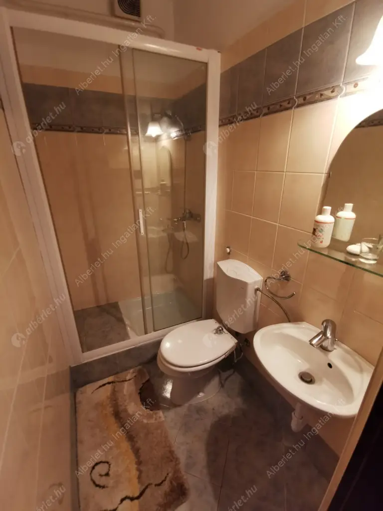 Kiadó albérlet 690000 Ft/hó áron: Budapest, XI. kerület  Kelenhegyi út. Mérete: 113 nm, 5 szobás | Alberlet.hu - 6630688