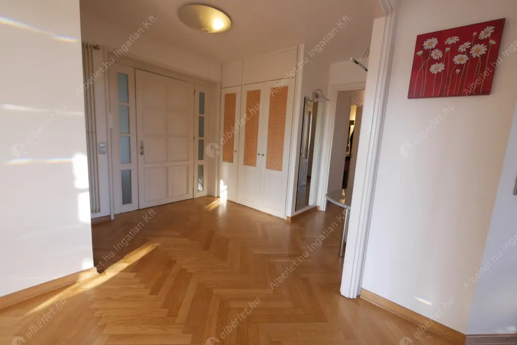 Kiadó albérlet 1003000 Ft/hó áron: Budapest, XI. kerület  Kelenhegyi út. Mérete: 141 nm, 5 szobás | Alberlet.hu - 6627090