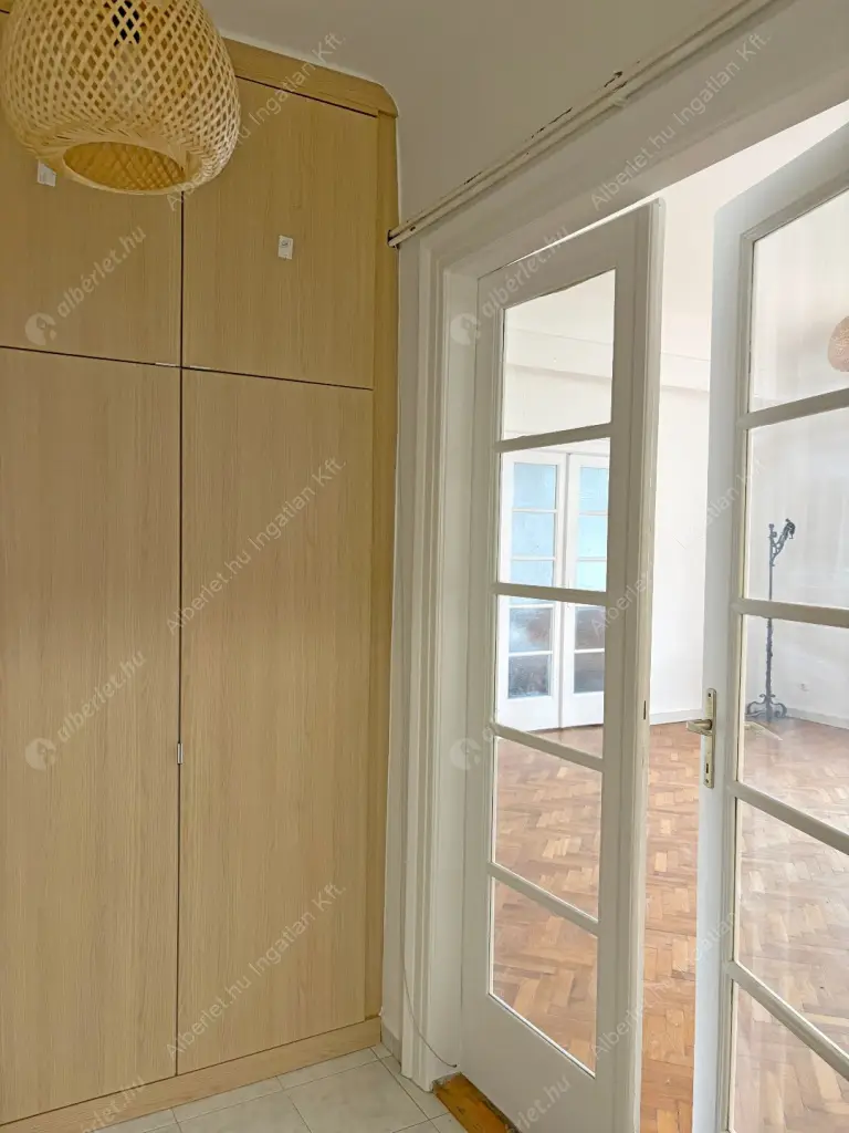 Kiadó albérlet 380000 Ft/hó áron: Budapest, XI. kerület  Kelenhegyi út. Mérete: 65 nm, 2 szobás | Alberlet.hu - 6607368