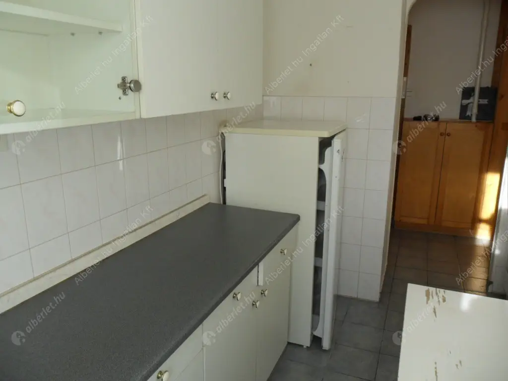 Kiadó albérlet 180000 Ft/hó áron: Budapest, XI. kerület  Kisköre tér. Mérete: 34 nm, 1 szobás | Alberlet.hu - 6587717